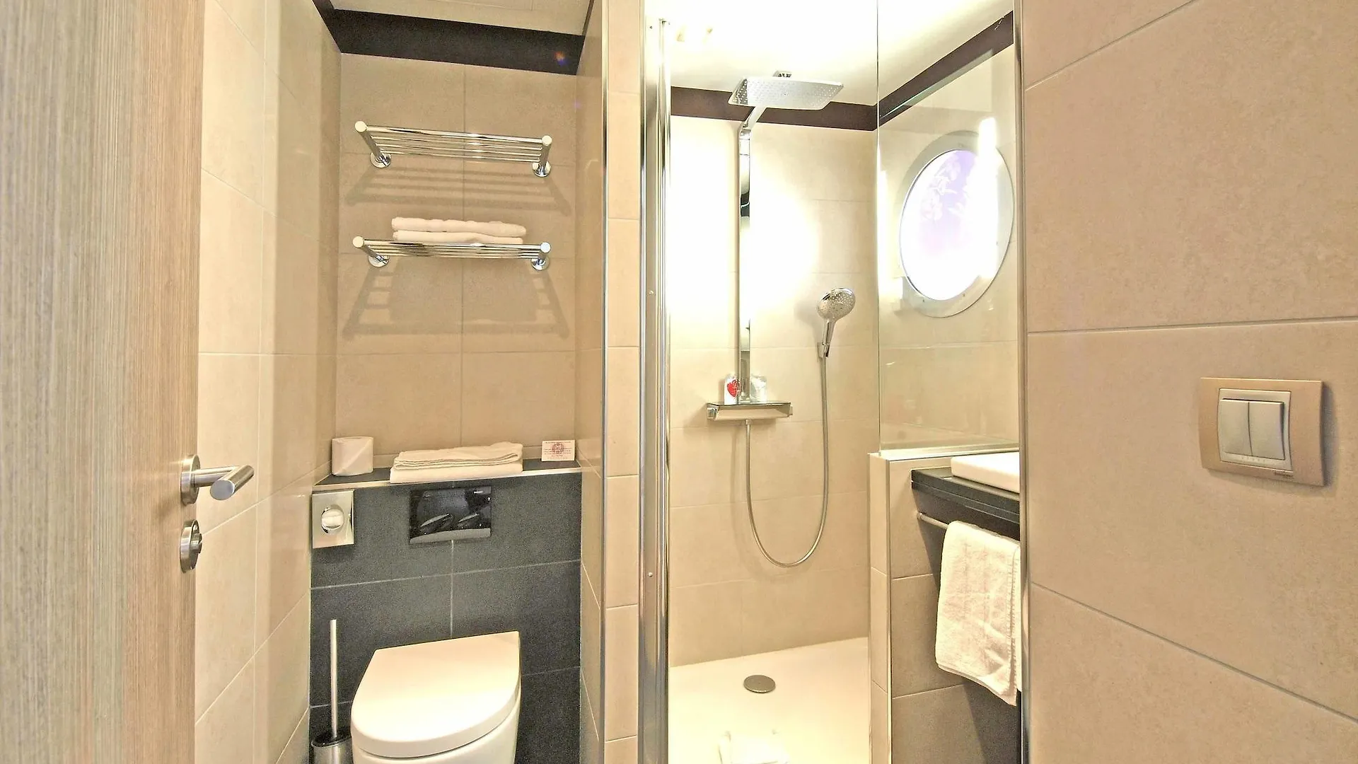 Hotel Hor Europe Paris 4*,