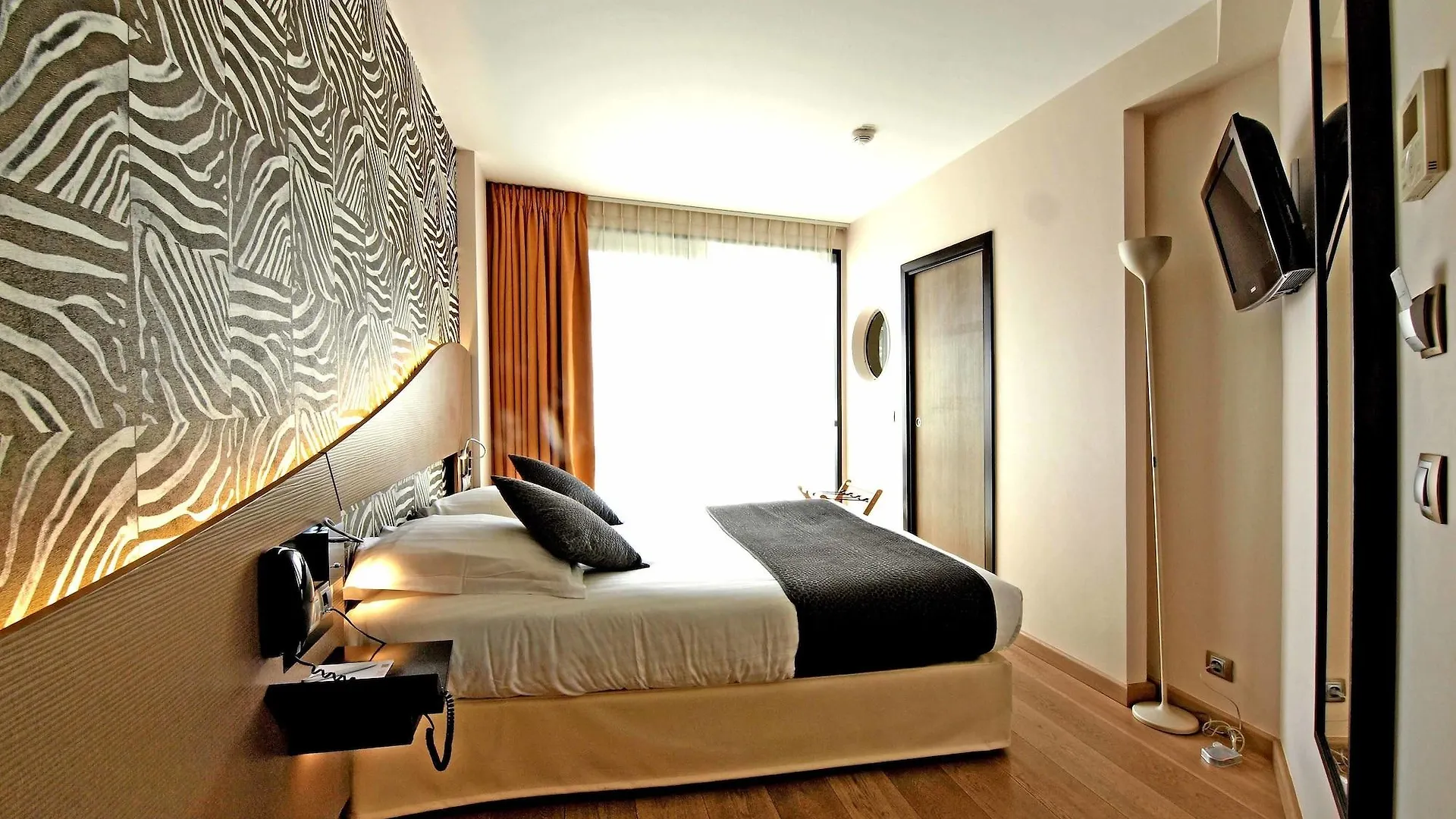 Hotel Hor Europe Paris 4*,