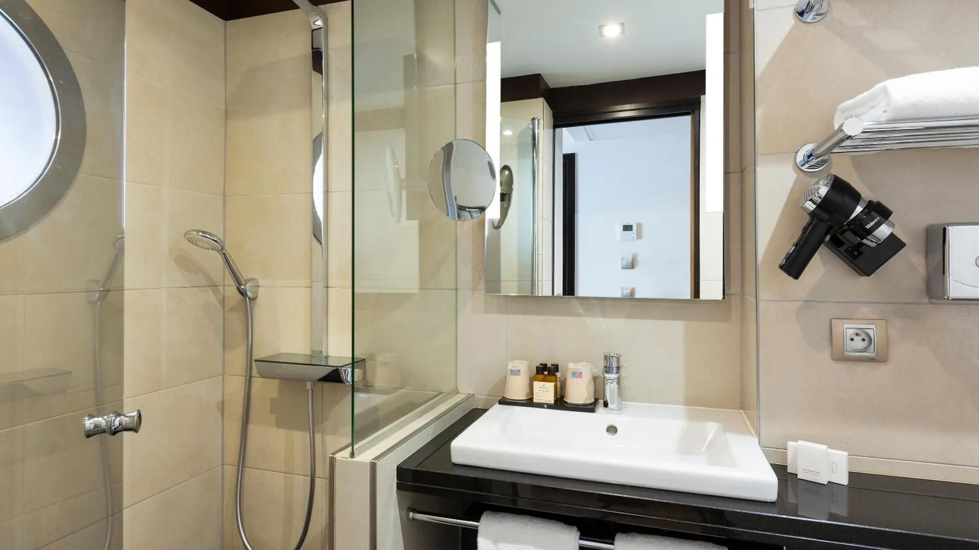 ****  Hotel Hor Europe Paris Frankrike